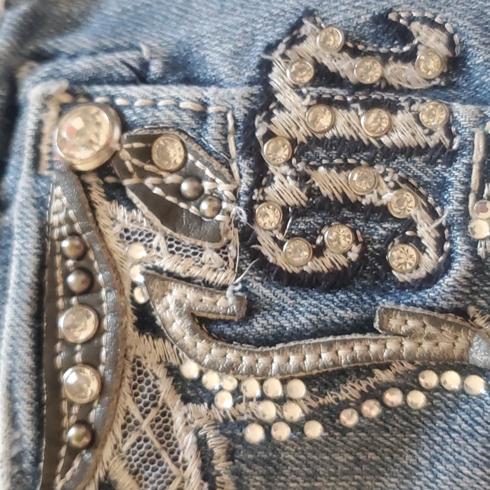 Cute Miss Me Jean's. Easy/Boot. 30x29. Blue Fade. - Picture 7 of 7